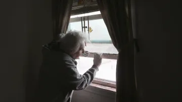 Hurikán uvěznil mnoho starých lidí v jejcih bytech