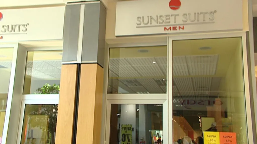 Zavřená prodejna Sunset Suits