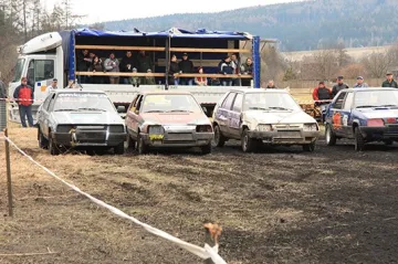 AVÍZO: Autokrosové závody v Trutnově