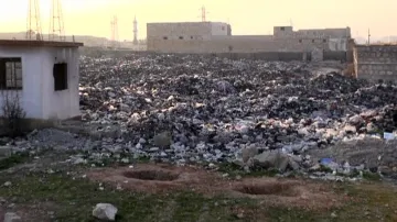 Hory odpadků v Aleppu