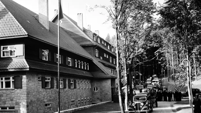 Hotel Vlčina v roce 1946
