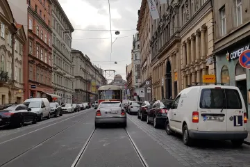 Vrchní státní zastupitelství obžalovalo šestnáct lidí a čtyři firmy kvůli manipulaci se zakázkami TSK