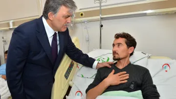 Prezident Abdullah Gül navštívil v nemocnici zraněné horníky