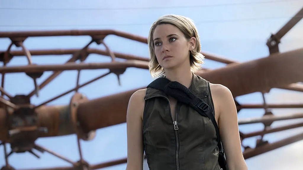 Série Divergence: Aliance, 2016, Režie: Robert Schwentke