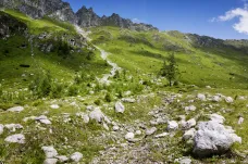 Při horské túře v rakouských Alpách zahynula čtyřiadvacetiletá Češka