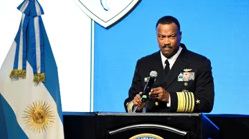 Alvin Holsey na konferenci v Argentině (srpen 2025)