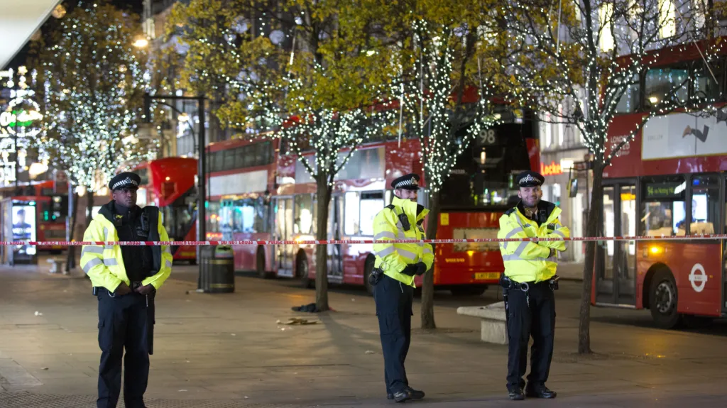 Falešný poplach u londýnské stanice metra Oxford Circus