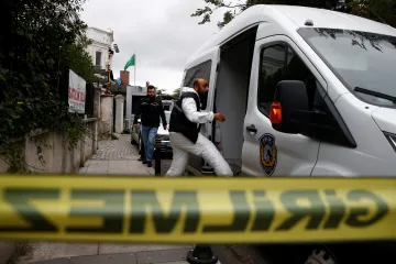 Turci hledají v lese pozůstatky saúdského novináře. Reakci USA projedná Kongres