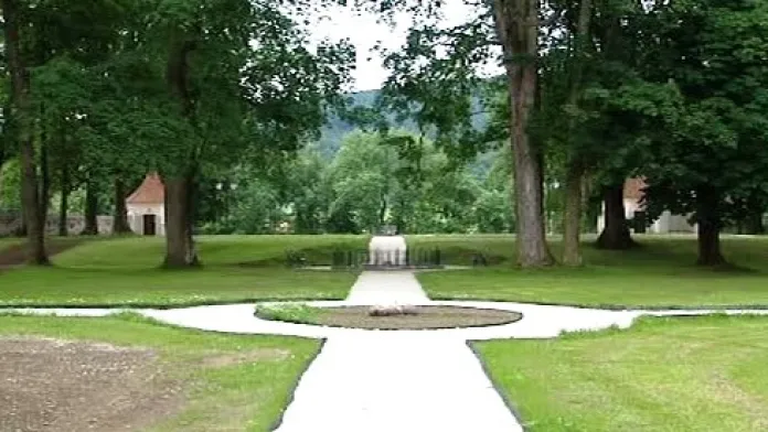 Zámecký park