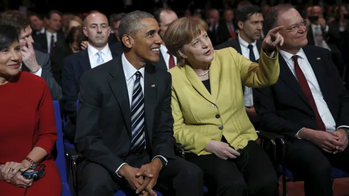 Obama a Merkelová na hannoverském veletrhu