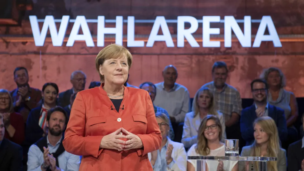 Angela Merkelová ve volební aréně v Lübecku