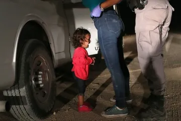 Plačící děvčátko. World Press Photo má vítěze, podívejte se na rozhovor s autorem snímku
