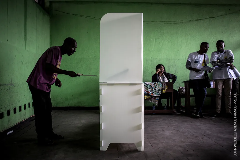 Nominace na vítěznou sérii v kategorii Reportáž: John Wessels, AFP – Prezidentské volby v Demokratické republice Kongo, při kterých se hledal nástupce končícího Josepha Kabily
