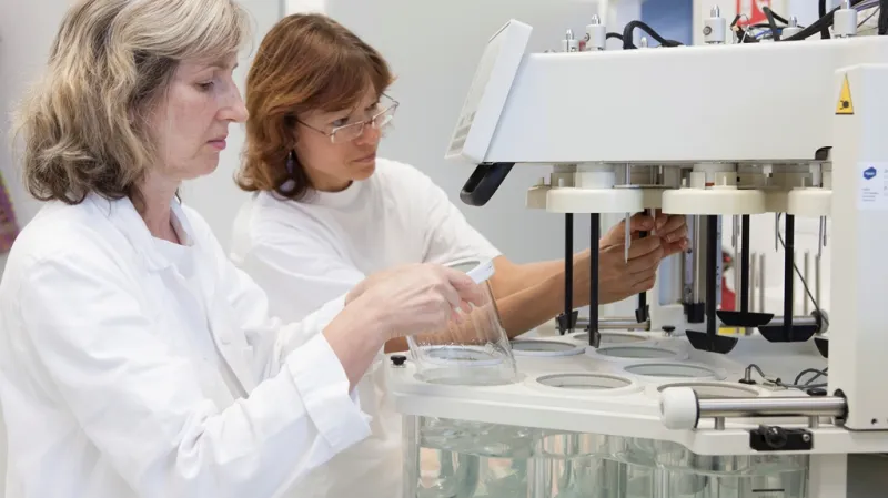 Vývoj léků v továrně firmy Zentiva