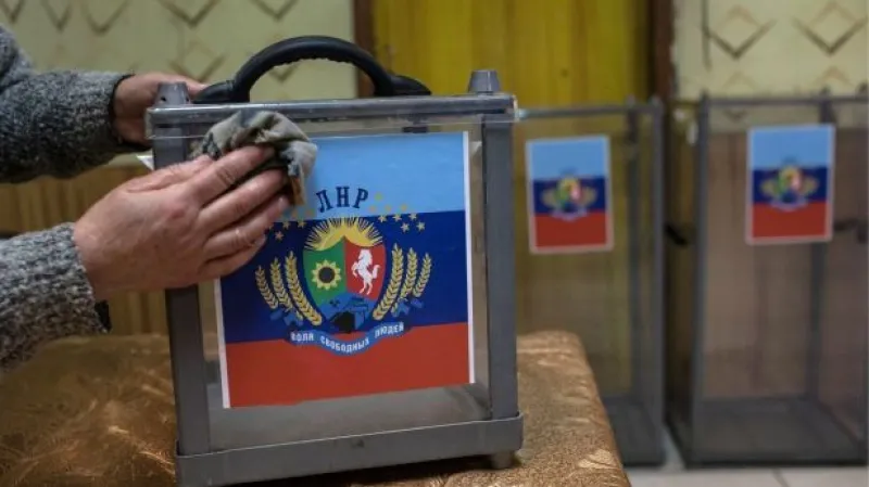 Hlasuje se do osmé večerní, vydány byly čtyři miliony lístků