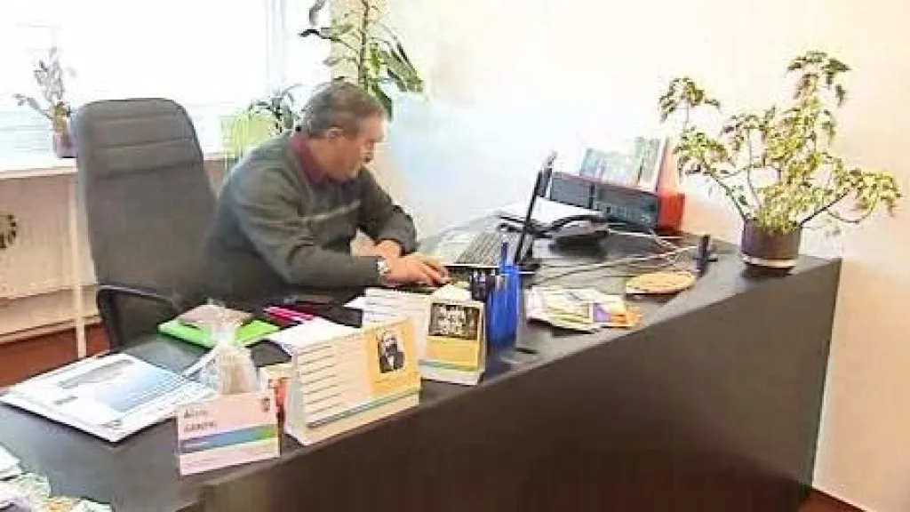 Úředník při práci