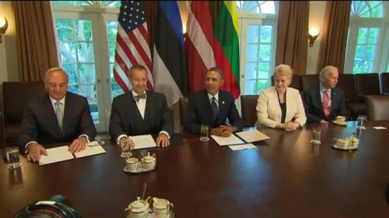 Obama žádá Kongres o souhlas k zásahu