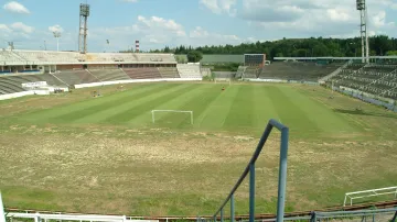 Stadion Za Lužánkami v roce 2002