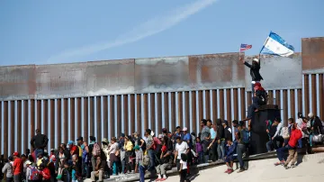 Davy migrantů na mexiko-americké hranici