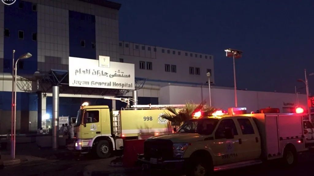 Záchranné složky u požáru v saúdskoarabské nemocnici