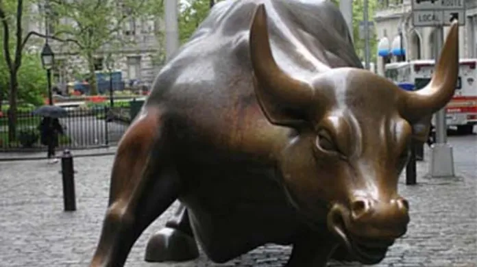 Zuřící býk na Wall Street - symbol trhu