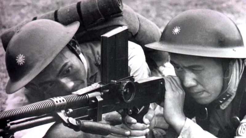 Čínští vojáci s československým kulometem ZB 26