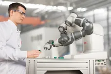 Vzniká centrum pro roboty, kteří spolupracují s lidmi. Firmy si vyzkouší jejich schopnosti