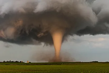 Rok 2021 byl plný meteorologických rekordů. Přinesl extrémní horka, sucha i povodně