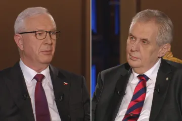 Zeman v duelu zveřejnil jména sponzorů kampaně. Drahoš je má veřejné