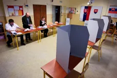 První kolo voleb otřáslo pozicí favorita, píše slovenský tisk. Očekává těsný souboj
