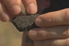 Nedaleko Bratislavy dopadl meteorit. Místo dopadu láká sběratele i vědce