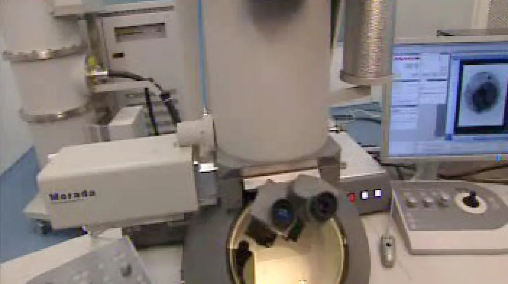 Elektronový mikroskop Tecnai T20