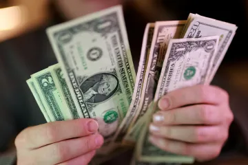 Sázky provázející Trumpovy kroky vyvolávají podezření na zneužití zákulisních informací