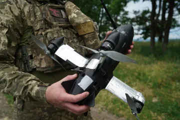 Ukrajina má během několika týdnů začít vyvážet zbraně