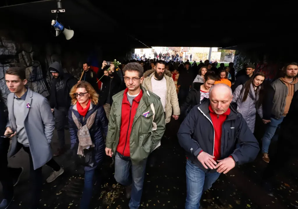 Oslavy 17. listopadu v pražských ulicích