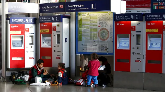 Uprchlíci na nádraží v Mnichově