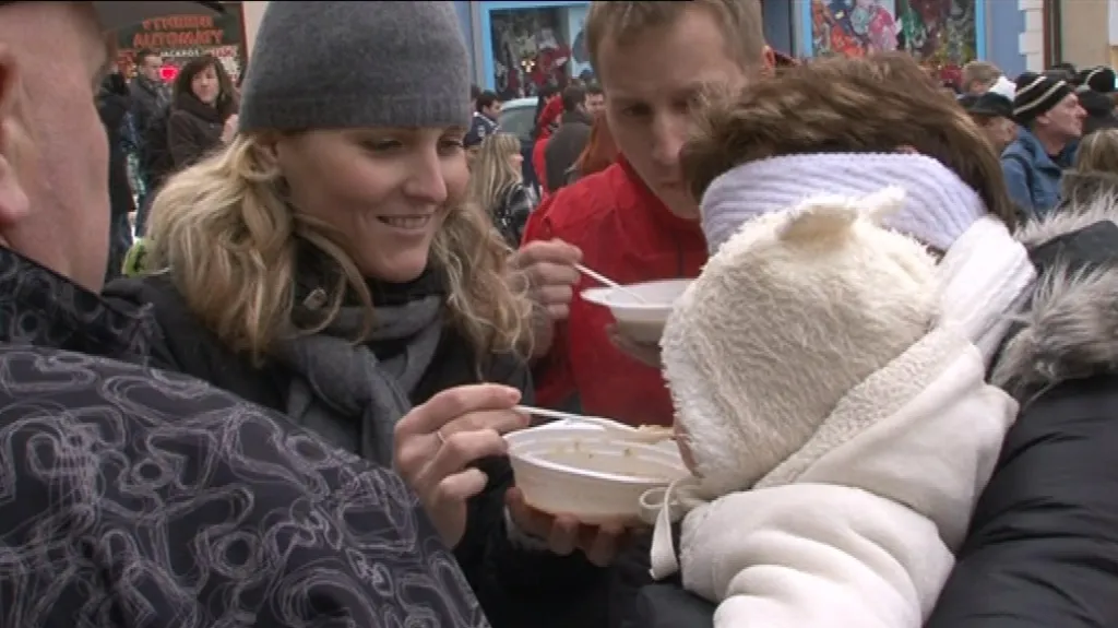 Z rozdávání polévky se stala v Boskovicích vánoční tradice