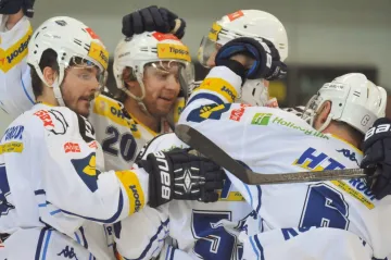 Kometa jediným gólem přehrála Plzeň a srovnala stav série