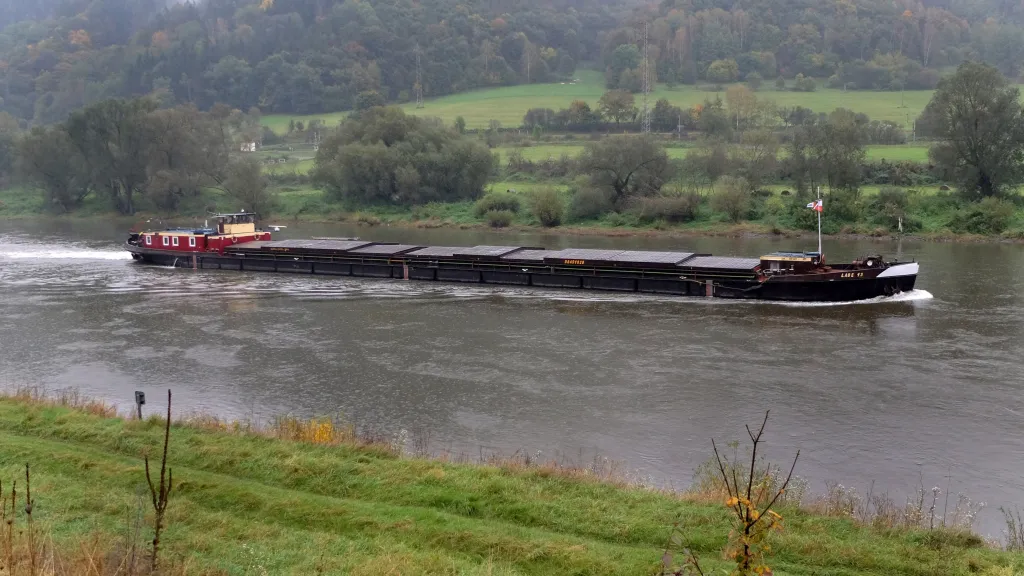 Labská vodní cesta mezi Ústím nad Labem a Děčínem