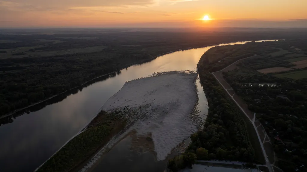 Řeka Dunaj u srbské obce Apatin (26. 7. 2026) 