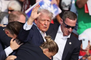 Atentátník byl policii podezřelý už asi hodinu před střelbou, píší média