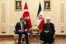 Shoda dvou rivalů. Írán a Turecko chtějí stabilizovat region 