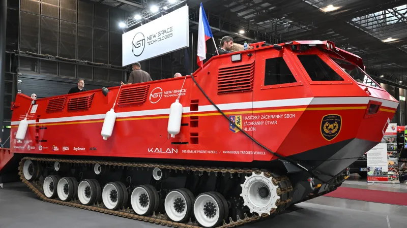 Obojživelné pásové vozidlo Kalan