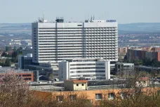 Škoda po kyberútocích na české nemocnice přesahuje stovky milionů, řekl zástupce NÚKIB