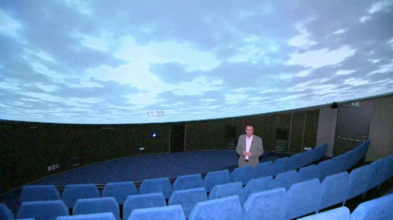 Sál planetária v Hradci Králové