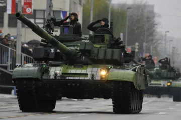 Po Evropské se povalí tanky, nad ní přeletí gripeny a alky. Na přehlídku k československému jubileu přijede i Mattis