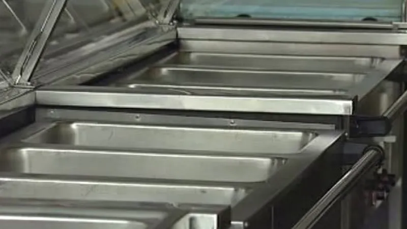 Jídelna v Českých Budějovicích, kde se desítky lidí zřejmě nakazily úplavicí.