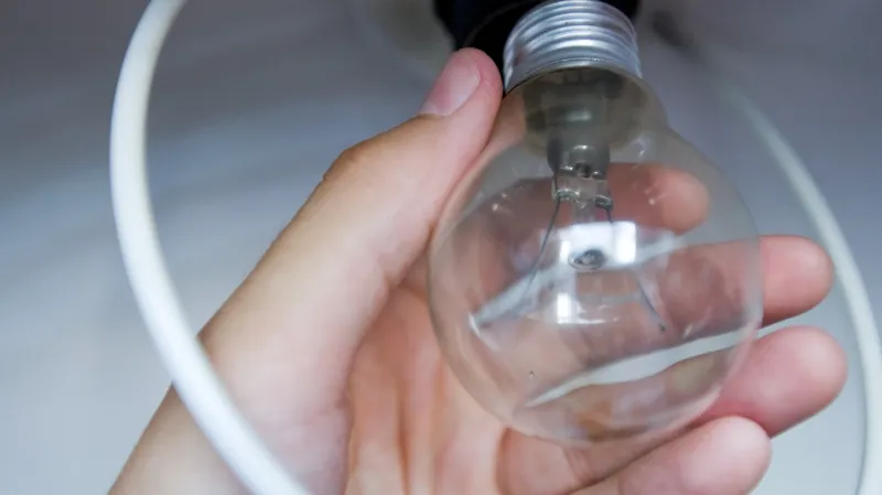 Vláknová žárovka