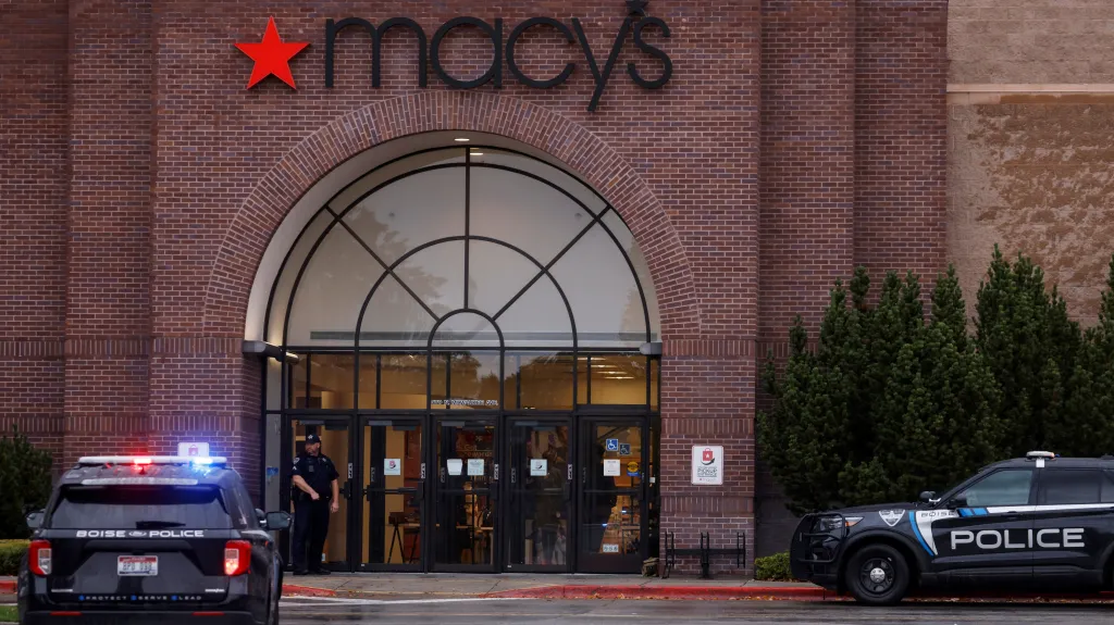 Zásah policie v nákupním středisku Boise Towne Square