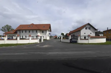 Vinohradská nemocnice si přestala pronajímat prostory od svého ředitele Arenbergera, hledá náhradu